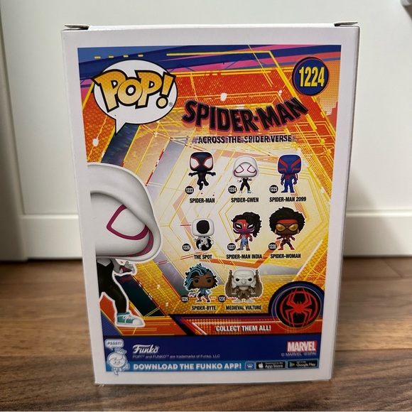 Funko POP! Spider-Man Across The Spiderverse Spider-Gwen #1224 - Picture 3 of 6